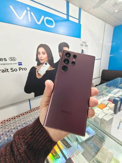 Samsung s22 ultra mint condition