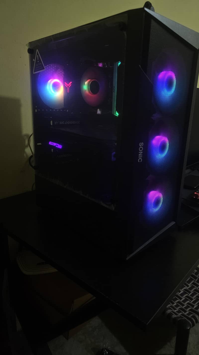 High-Performance Gaming PC 9