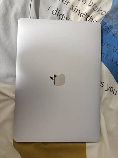 M1 Pro 2021 model (16/256)