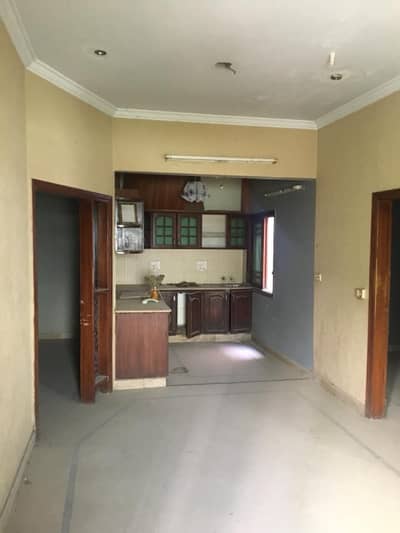 120 yards portion Available for Rent in Gulshan e Iqbal Block 11 Decent Homes near Metrond Floor Portion For Rent In Gulshan E Iqbal Block 10A