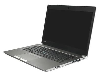 Toshiba laptop 8GB RAM 128GB SSD