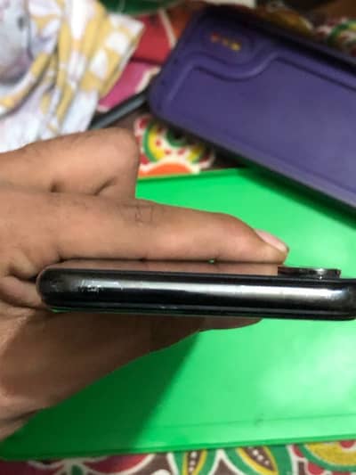 IPHONE X 64GB LUSH CONDITION