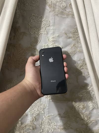 Iphone xr.     128gb.     Non pta.       Face id ok.    Urgent sale