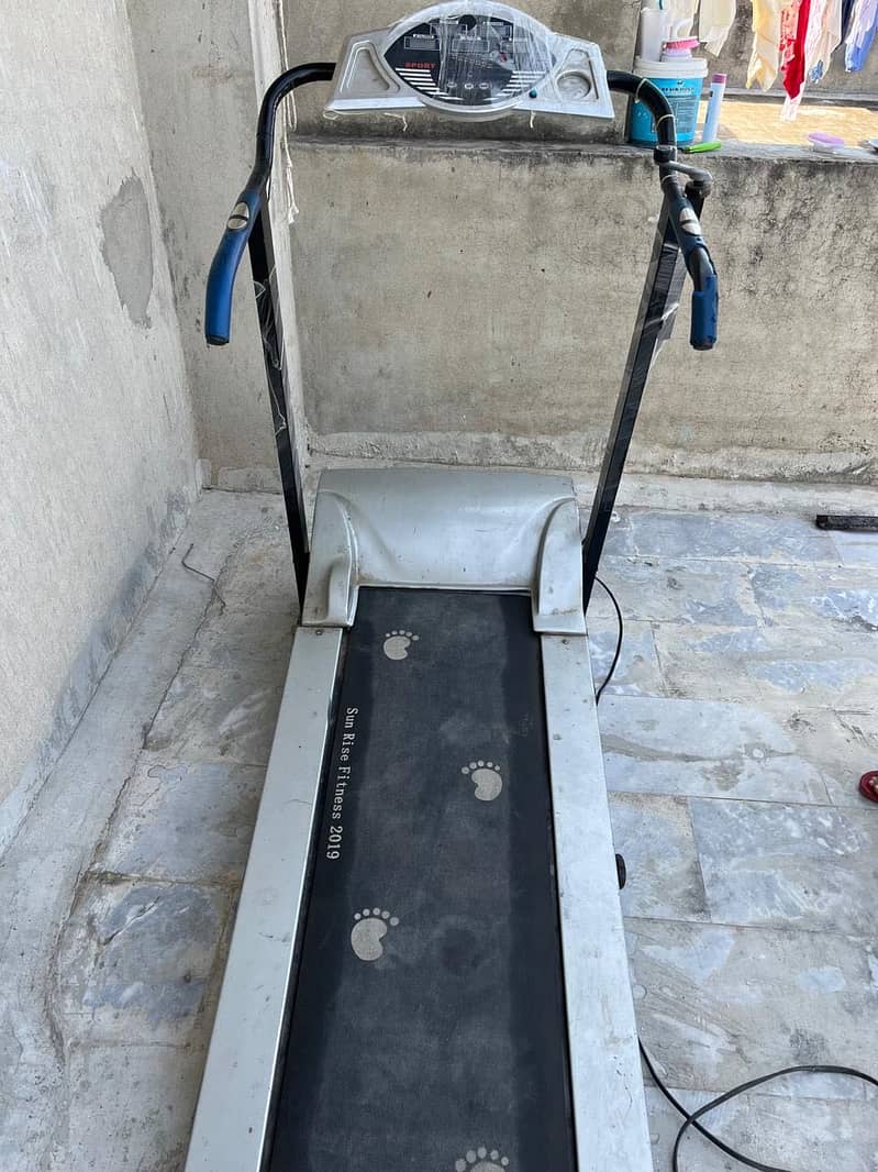 Slightly Used Treadmill, 3