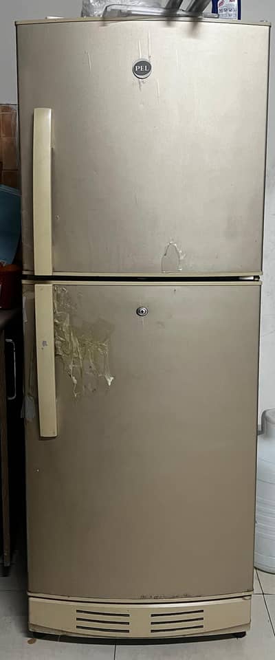 Refrigerator/fridge