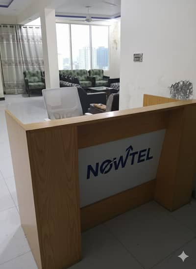 Receptionist Required (Female)