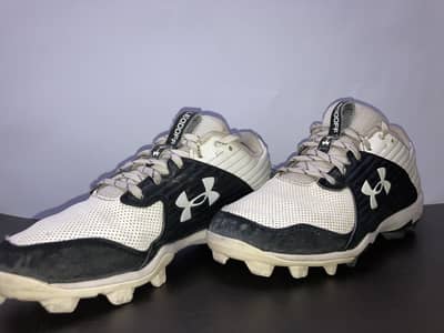 Under Armour Leadoff Cleats 7.5/40.5