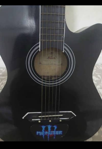 Guitar in good condition