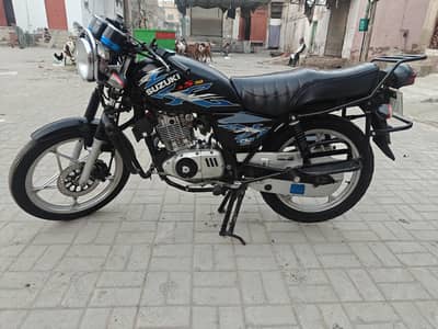 Suzuki GS 150 SE