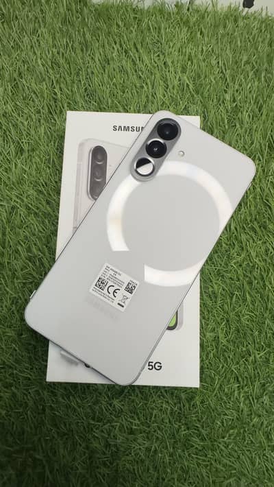 samsung a56 5g 8gb 256gb only 5 day usd