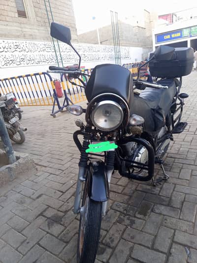 Suzuki GS 150 SE 2016