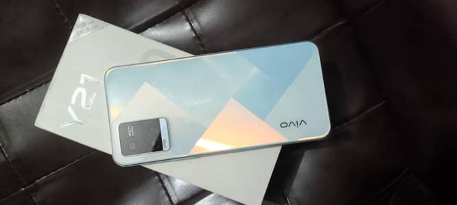 vivo y21 with box and original charger