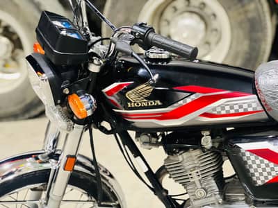 honda cg 125 2024 zero meter condition 3000kilomter used only