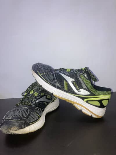 Joma Speed Running Size 8