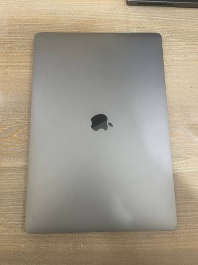 MacBook Pro 16 inches 2019 Model