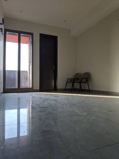 F11 unfurnished tile flooring apartment for rent