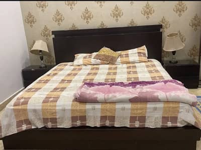 Aoa 3 bed Set With Dressing For Sale in 2 lac