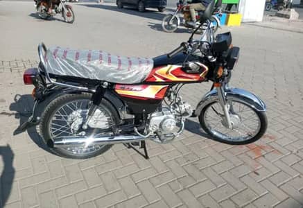 HONDA CD70 BLACK 2400 KM USED 25/2026 CONDITION 10/10 COMPLETE FILE