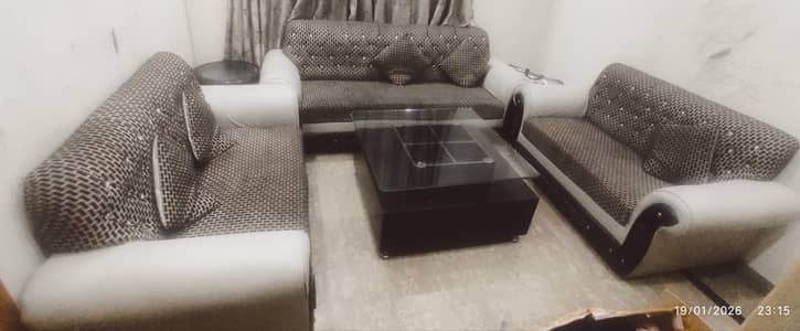 7 Seater Sofa Set with Center Table - Excellent Condition
