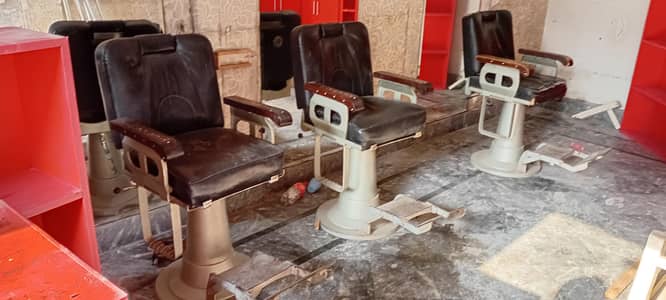 saloon chairs for sale urjent weight100kg and mirror for sale