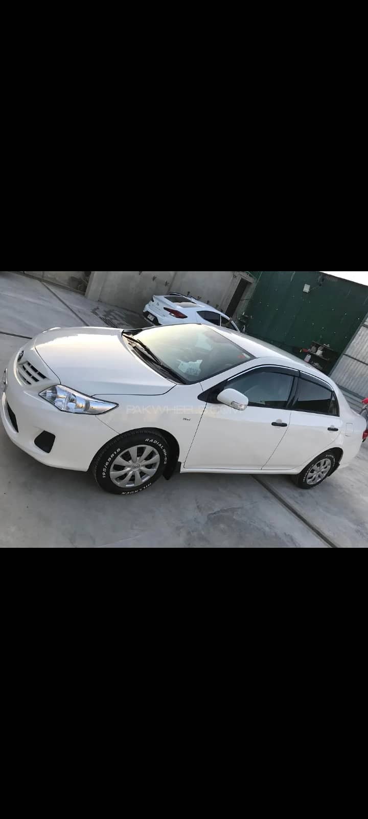 Corolla in Pristine condition 8