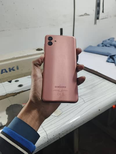 Samsung a04 4/64