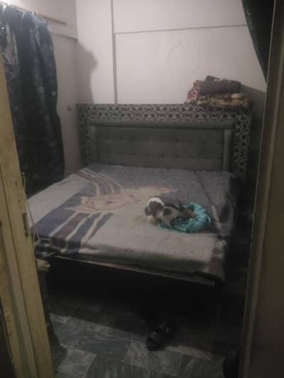 Bed with 2 cupboards & 1 Large Mirror