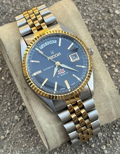 Vintage Ricoh Automatic Day-Date Watch jewels. Two-Tone Jubilee br