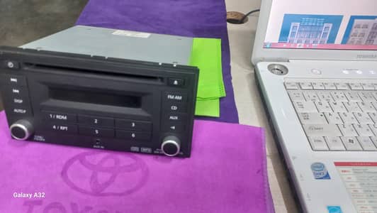 Cd Audio Player With Aux Option  0327 0181408