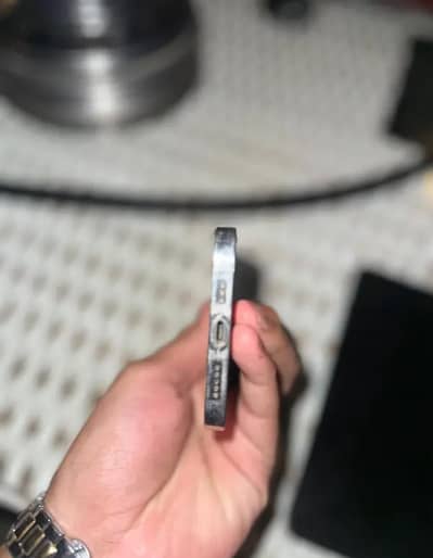 iPhone 12 Pro WhatsApp 03248278745