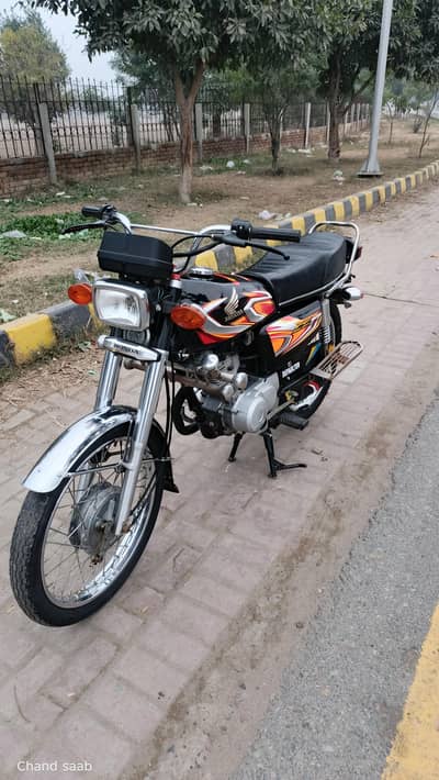 Honda 125 22 model fresh condition bike enjain fitt 03396464638