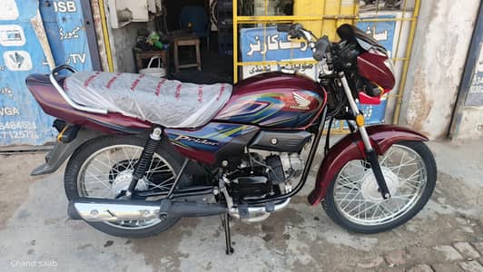 Honda pridor 24/25 open latter APL showroom condition bike,03396464638