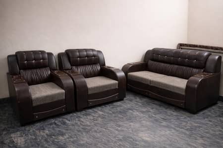  URGENT SALE Sofa Set 2+1+1 – Comfortable | Lahore