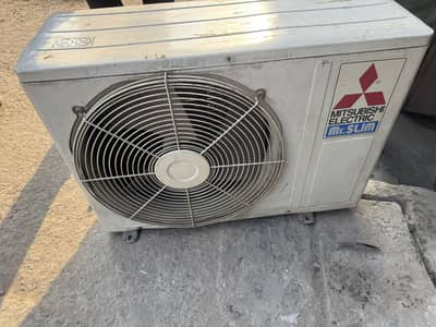 Mitsubishi ac used condition need some repairing