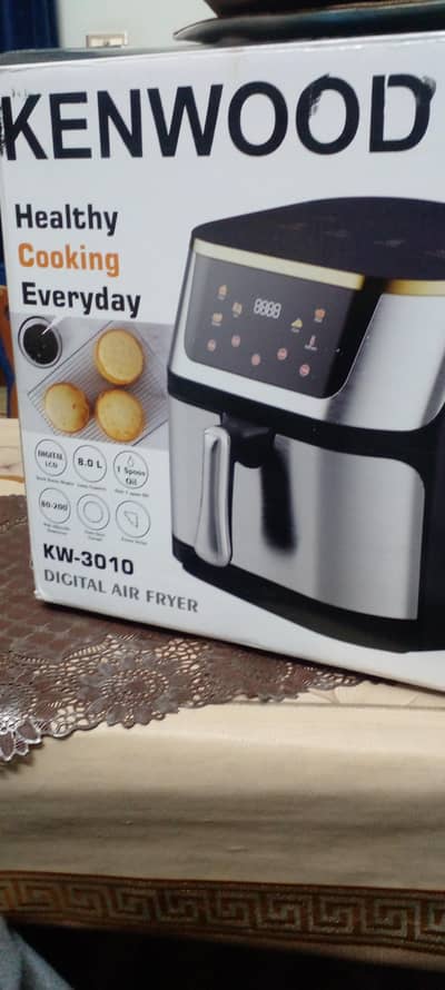Kenwood KW-3010 Air Fryer – 8 liter capacity