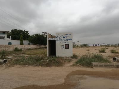 Sachal Sarmast Corner Available for Sale