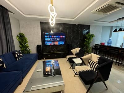 Luxurious Apartment 2 Beds Atched Bath Maid Room Washroom