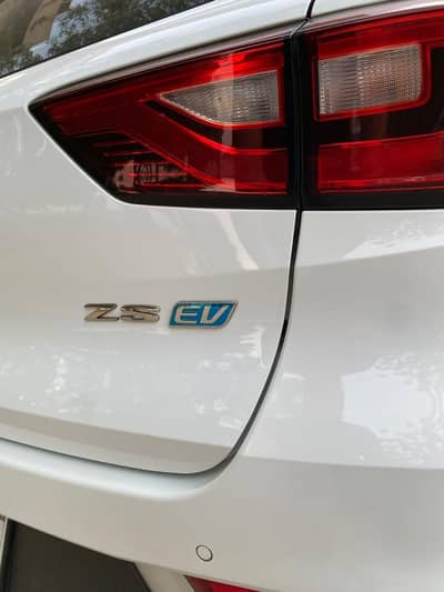 MG zs ev luxury electric