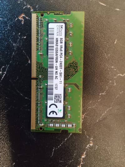 SK Hynix 8GB Single Module DDR4 RAM PC4-2400T