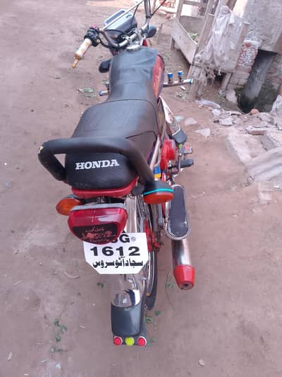 Honda 70cc 2007 model  kindly cal kr ly Jo interstated ha
