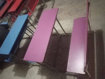 High-Quality School Desks for Sale – Excellent Condition
