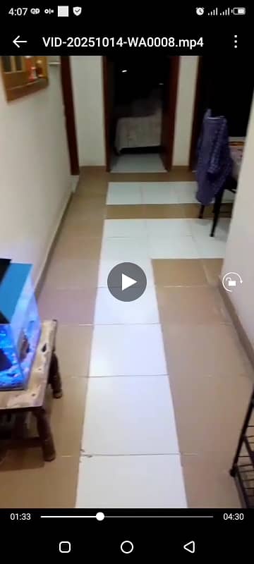 4 Rooms Lounge Main road corner flat