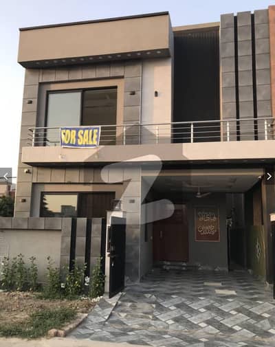 5 Marla Facing Park Modren Design Hot Location House Up For Sale In Dha Rahbar Block H