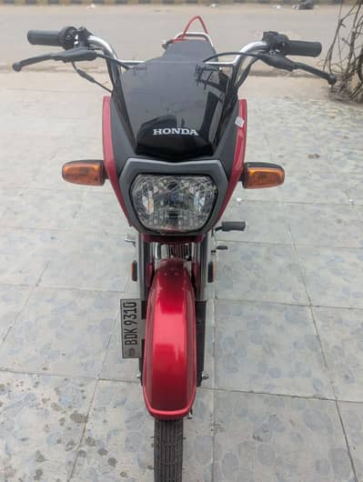 HONDA CD70 DREAM 2025