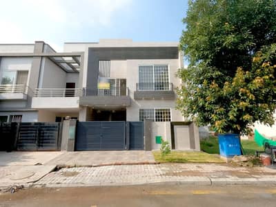 5 Marla House Ideally Situated In Low Cost - Block F