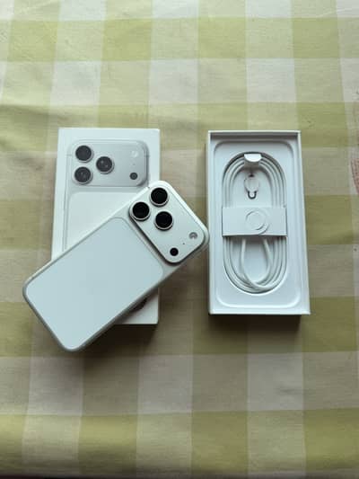 Iphone 17 pro 256 non pta factory unlock