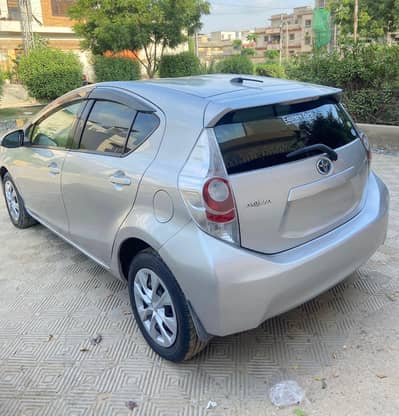 Toyota || Aqua || Push Start || 2014 || Hybrid