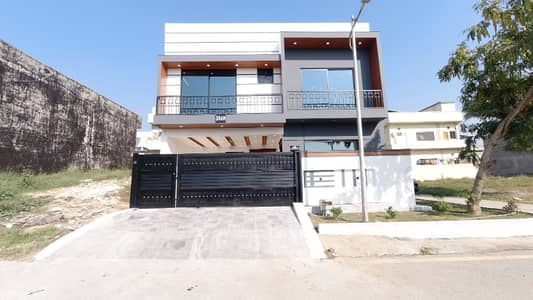 Reserve A Corner House Now In MPCHS - Multi Gardens