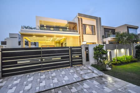 1 Kanal Slightly Used House Very Reasonable Price Phase 6 Block N