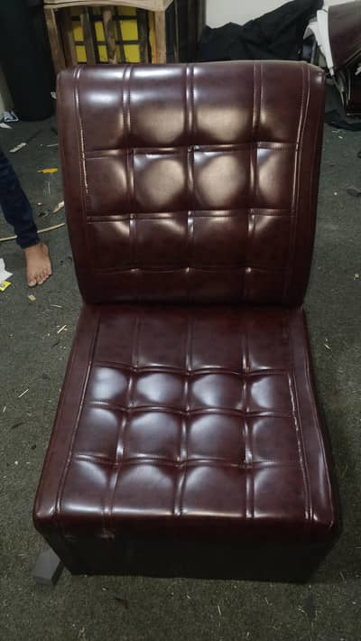 S, model sofa sati